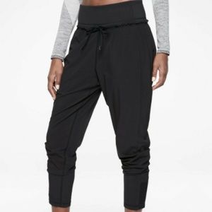 NWT Athleta "Spar Pant" Jogger Athleisure XS